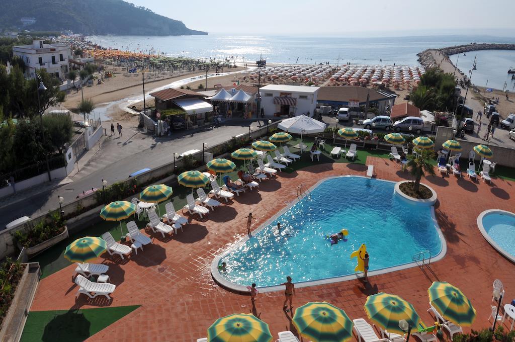 Morcavallo Hotel & Wellness Peschici Buitenkant foto